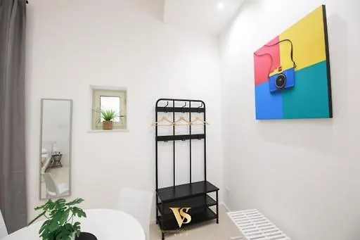 לינה וארוחת בוקר פלרמו Valguarnera Suites & Apartments איטליה