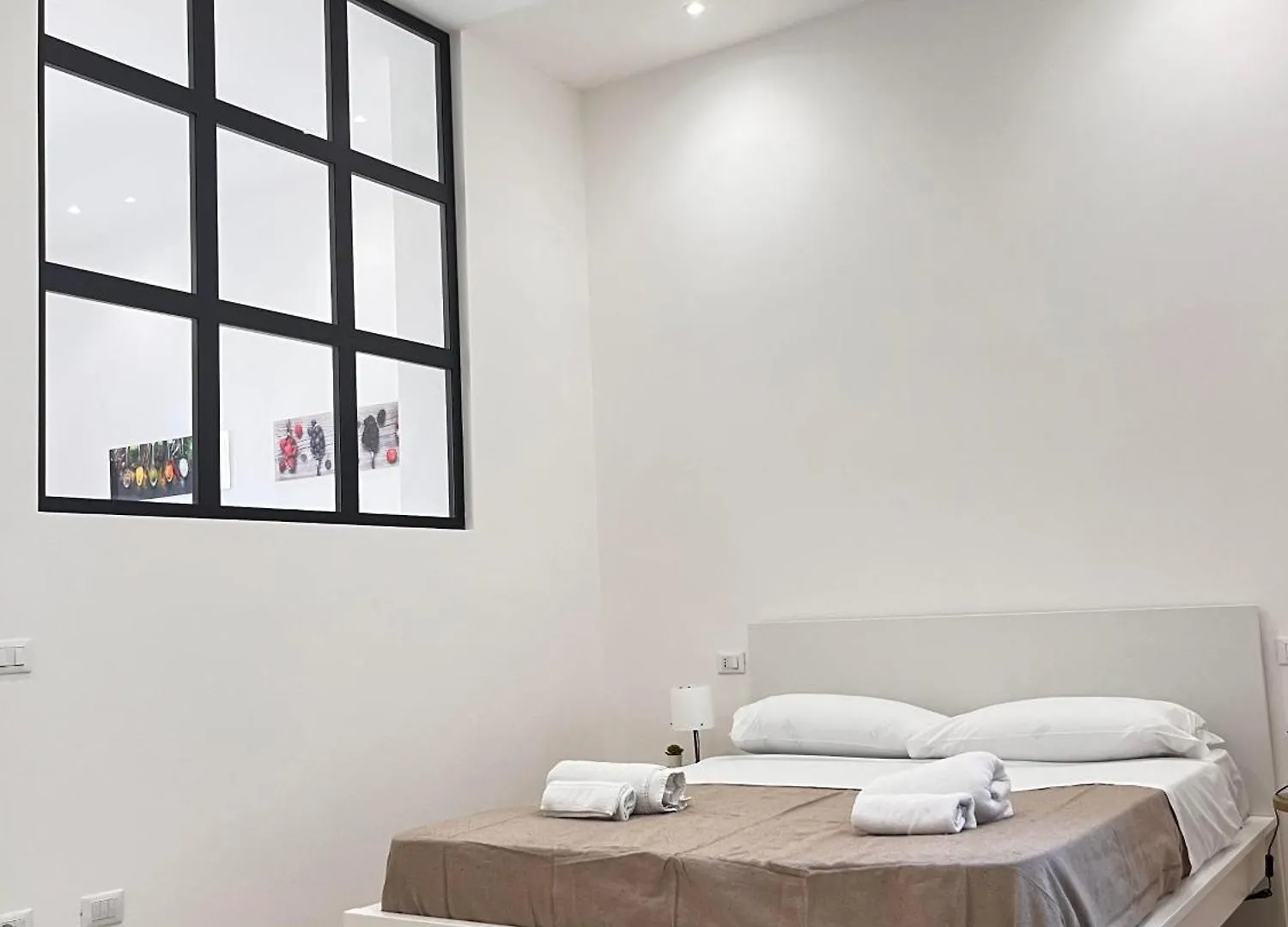 פלרמו Valguarnera Suites & Apartments לינה וארוחת בוקר