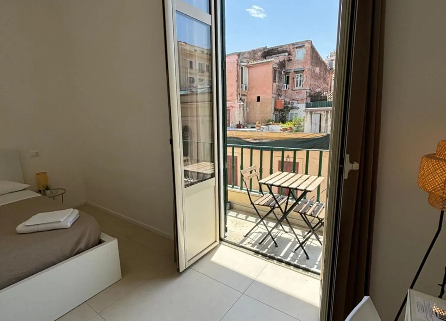 לינה וארוחת בוקר פלרמו Valguarnera Suites & Apartments