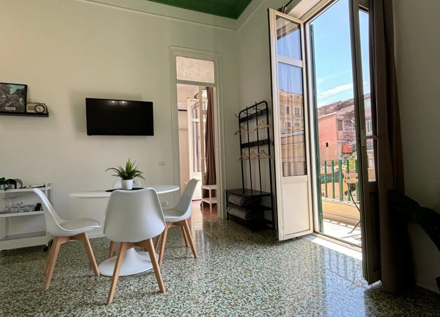 לינה וארוחת בוקר פלרמו Valguarnera Suites & Apartments